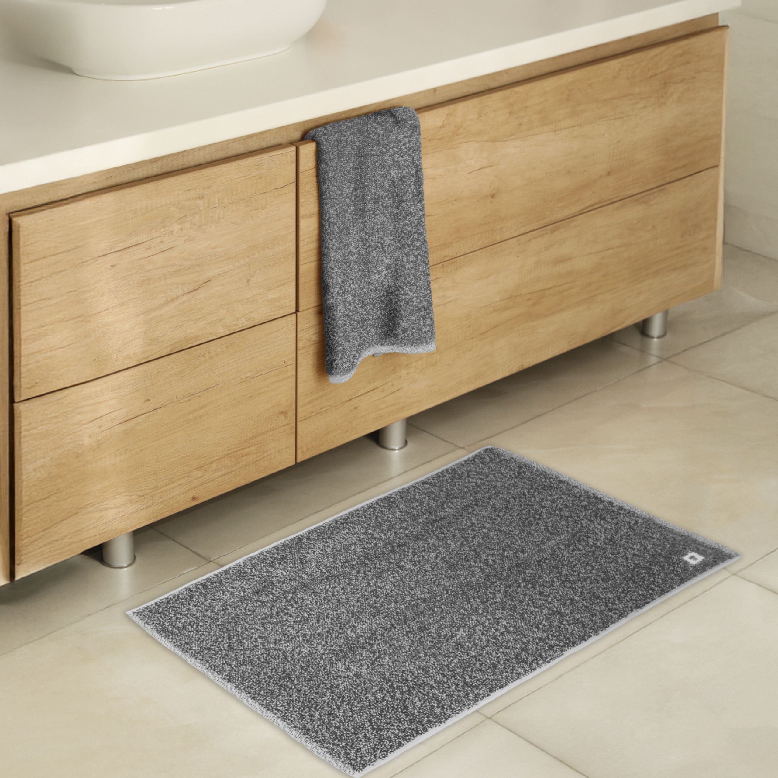 Two-Tone Bamboo Bath Mats | Cariloha