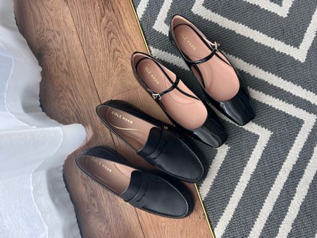 Fall trends we’re loving: flats & loafers 🍂 Shop our favorites from @colehaan #colehaanpaidpartner