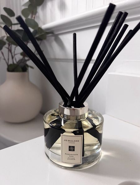 Favorite new scent! This diffuser is pricey but lasts a whole year (and the scent will subtly fill your whole house 🙌🏻) 