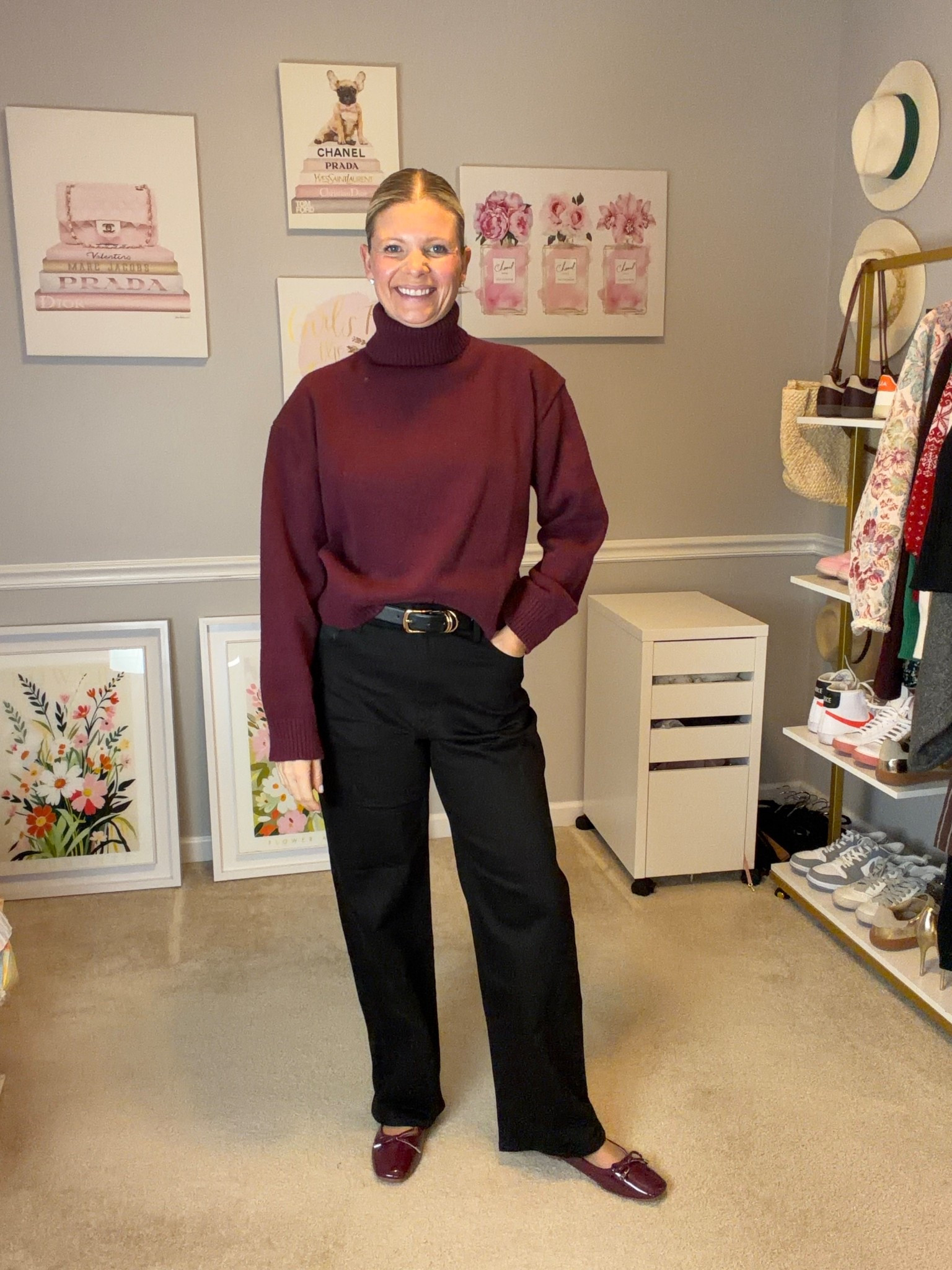Cropped boxy burgundy sweater TTS
Black wide leg jeans TTS (wearing size 10)

#LTKMidsize #LTKootd #LTKWorkwear
