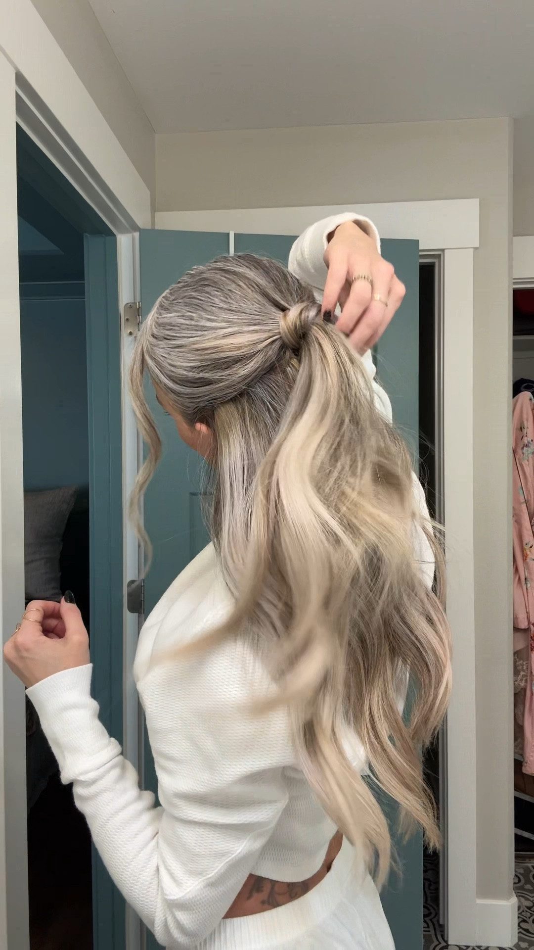 Extensions don’t mean you’re stuck wearing your hair down forever.
Yes… you can pull it back tight. Yes… it can look sleek.
And no… it doesn’t have to take 30 minutes.

This is my quick half-up slick-back for extension girls who thought this style wasn’t for them.
Smooth. Snatched. Secure.

Save it for the next rushed morning when your coffee is cold and your patience is thinner than your baby hairs ☕️✨

💁🏼‍♀️✨🖤
#hairtutorial #extensionshack #over40beauty


#LTKgrwm #LTKOver40