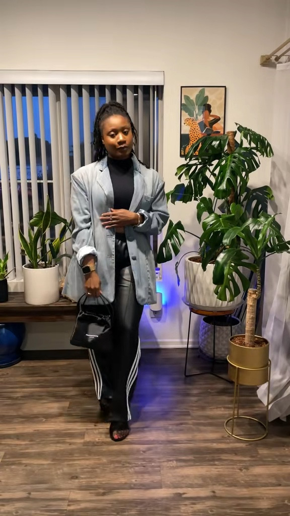 Styling adidas faux leather pants. 


#LTKFindsUnder100 #LTKStyleTip