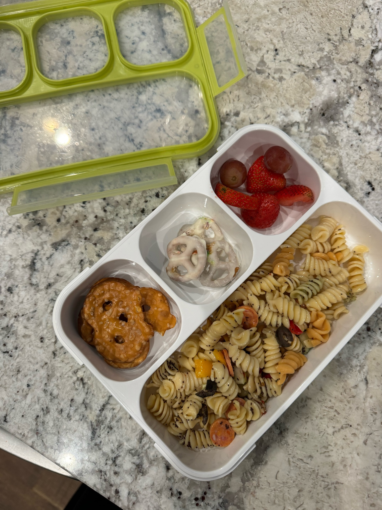 Bento box lunches for kids 
School lunch ideas for kids 