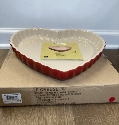"Cerise" LE CREUSET 11.5" Fluted Heart-Shaped Tart Shallow Baking Dish Quiche | eBay US