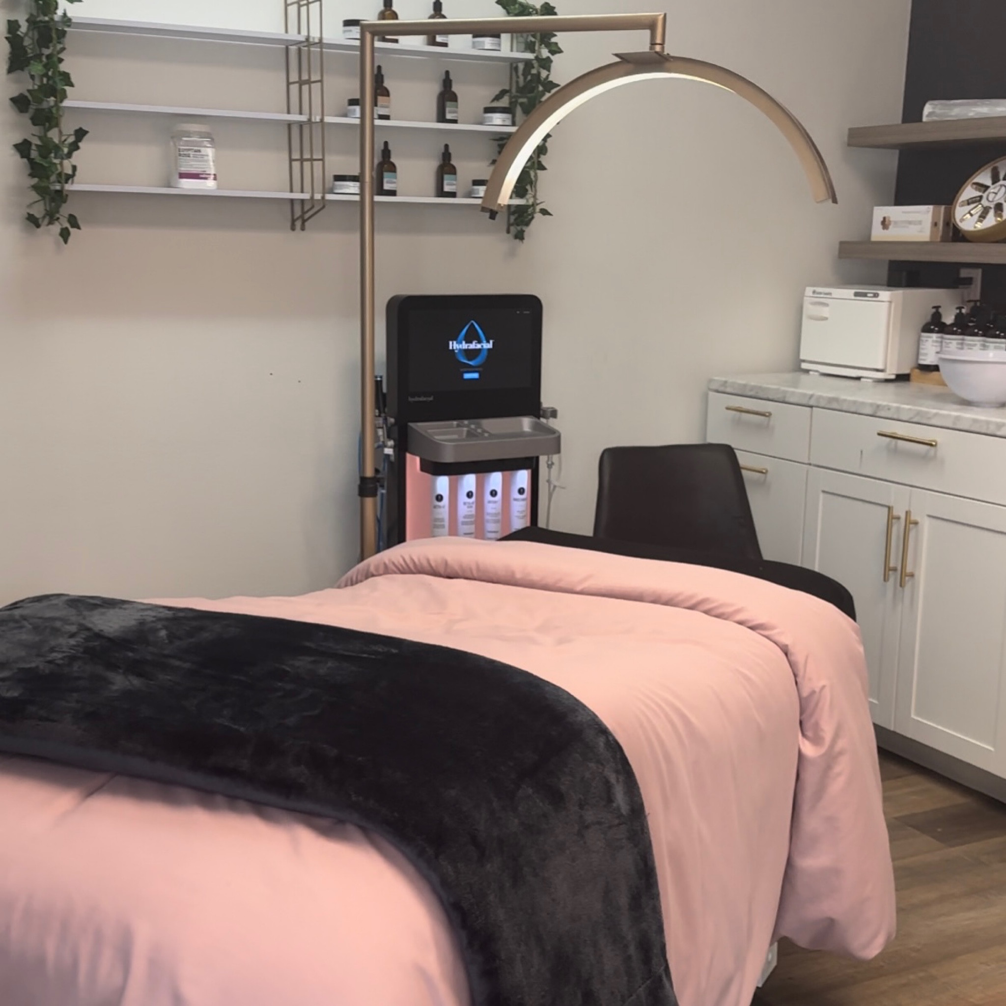 Spa Treatment Bed Must Haves from Amazonn

#LTKbeauty