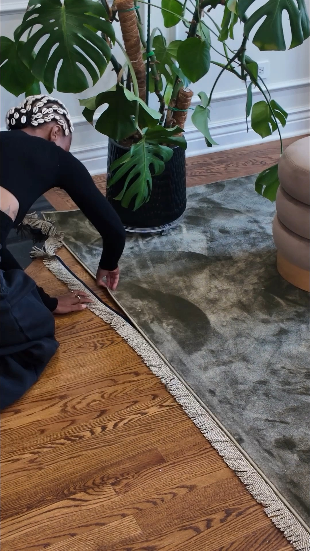 Adding fringe to my living room rug for under $25

#LTKHome