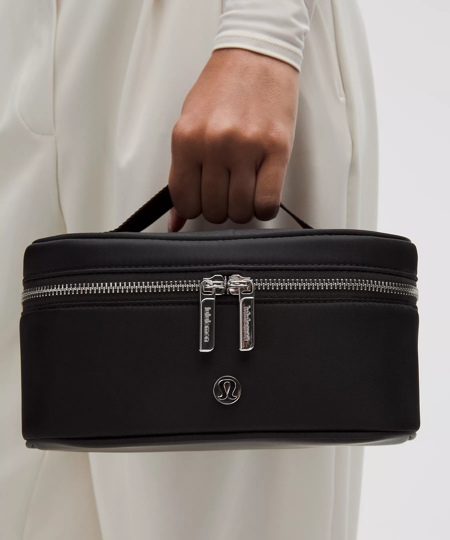 Travel Toiletry Bag 3.5L | Lululemon (US)