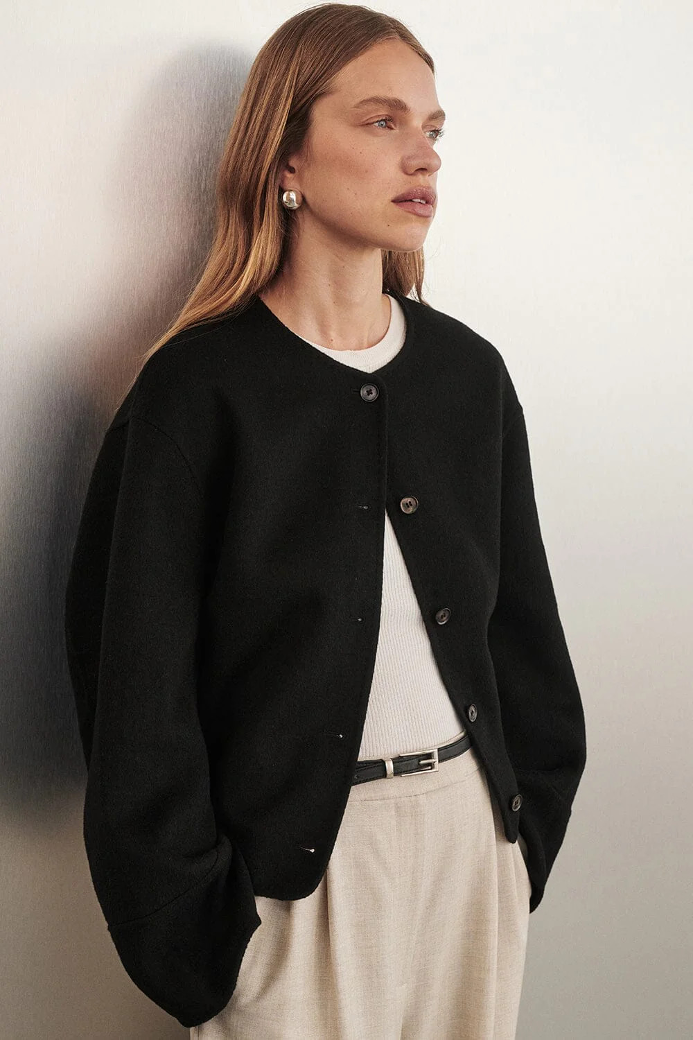 JACLYN BLACK CROPPED COAT | DISSH