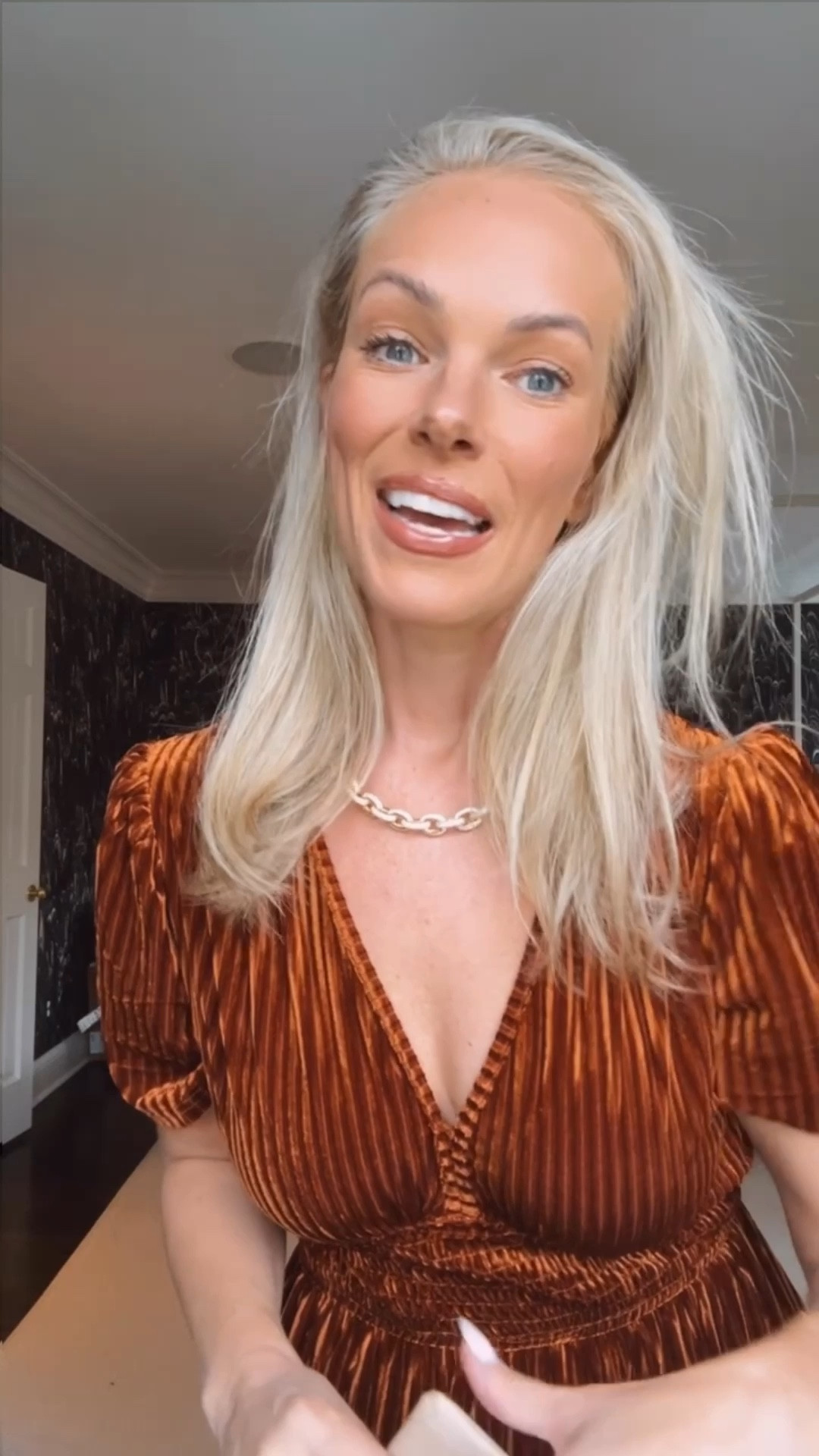 Styling a Thanksgiving outfit with this $60 velvet dress!

#LTKFindsUnder100 #LTKHoliday #LTKOver40