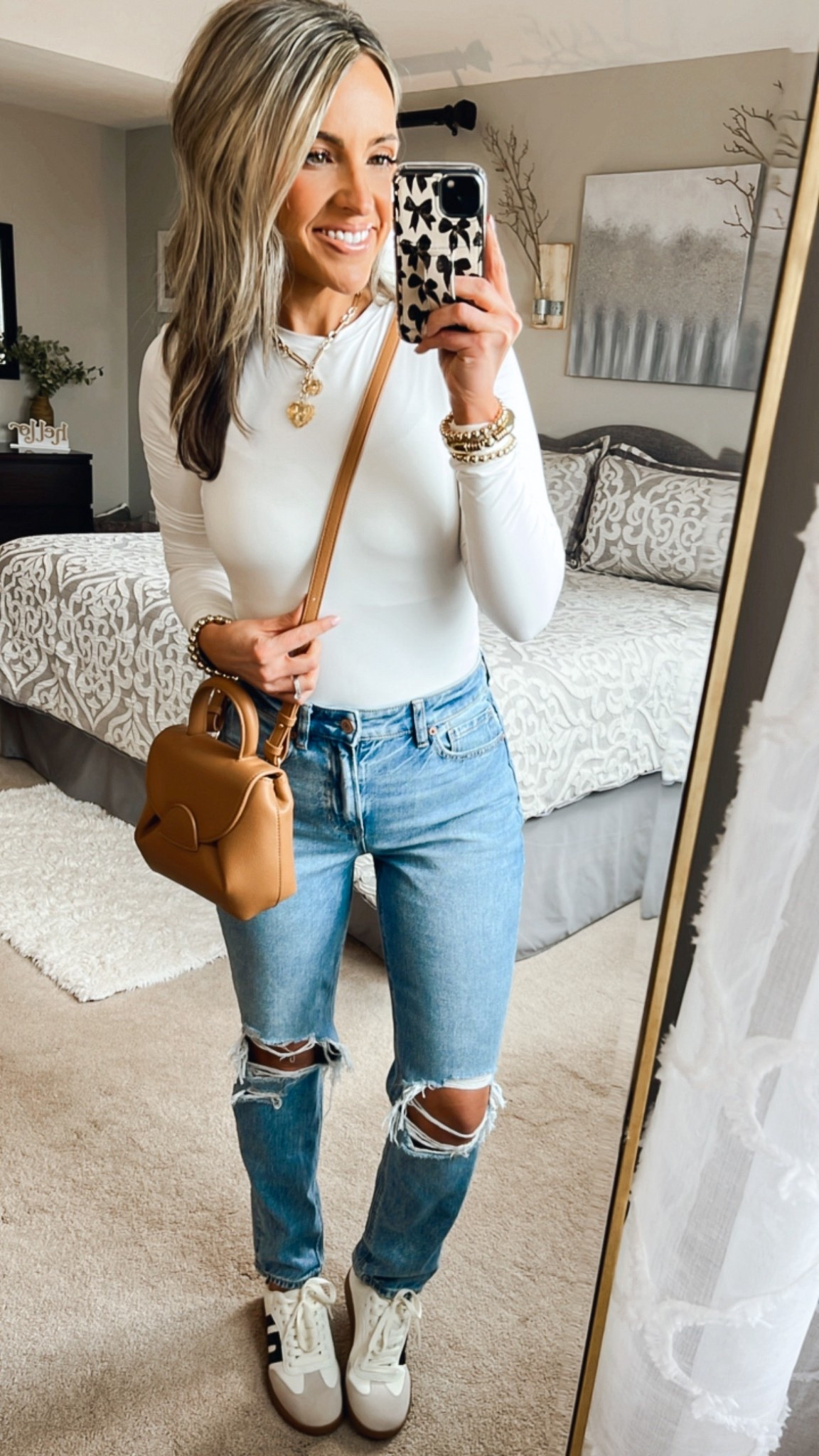 My favorite denim that we all love! It’s the most comfortable denim with great stretch! Comes in length options. I’m 5’5” wearing regular. It’s such a forgiving denim, size down if in between. I’m wearing size 2. 

#LTKFindsUnder50 #LTKSaleAlert #LTKPetite