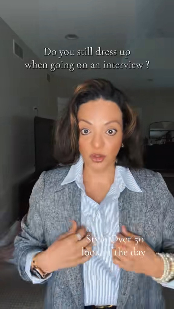 Do people still dress up for interviews? #Outfit deets: top @Mango pants @Vince Camuto belt @Gucci blazer @H&M heels @Naturalizer Shoes bracelet @target purse @Louis Vuitton #style #styleinspo #outfits #outfitideas