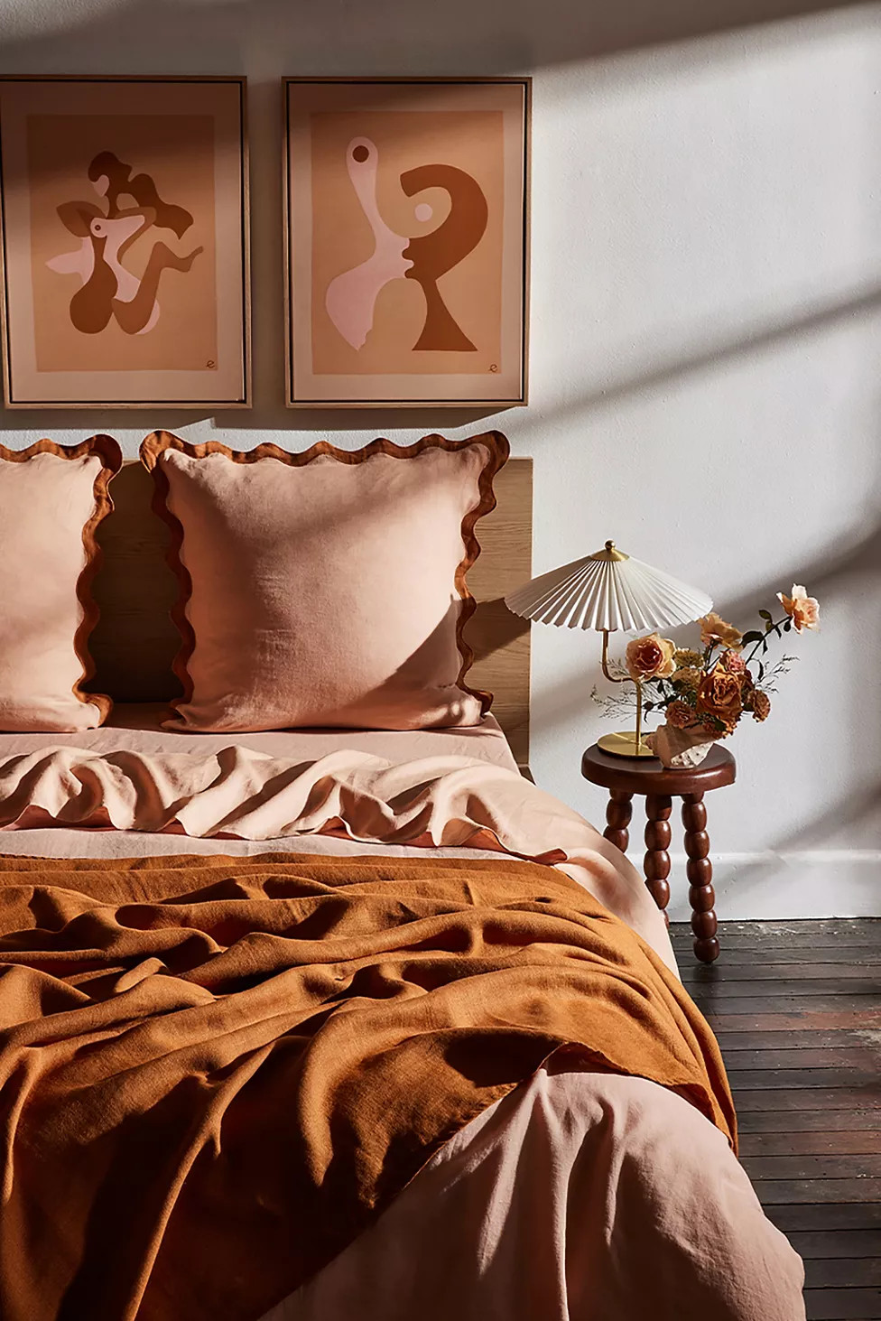 Bed Threads French Flax Linen Scalloped European Pillowcases - Set of 2 | Urban Outfitters (US and RoW)