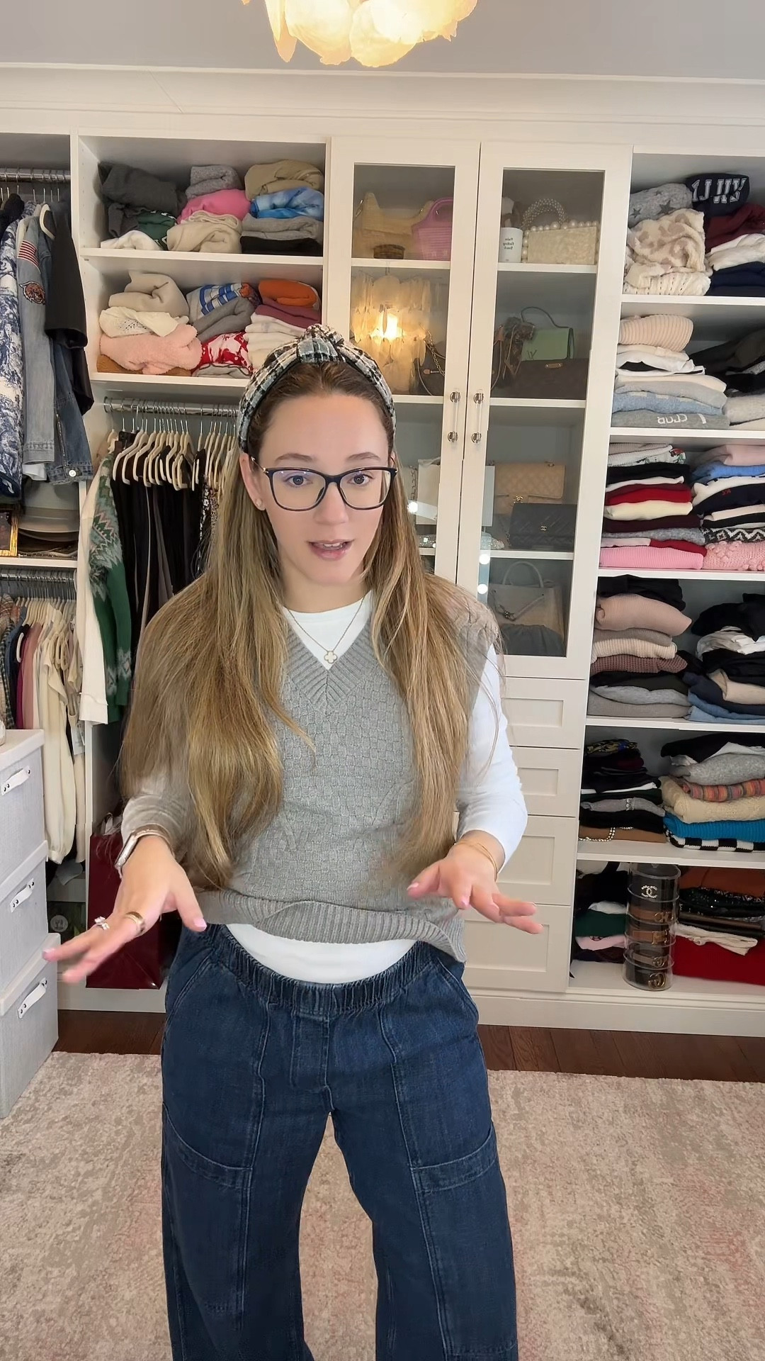 Non maternity jeans with an elastic waist band >> & they’re from Gap! Say less 💙💙 

#LTKBump #LTKFindsUnder100 #LTKPetite