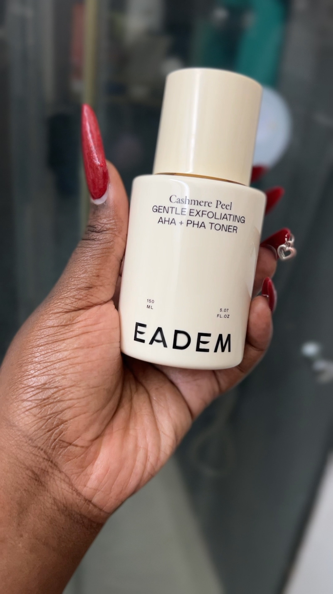 Firstly this bottle is so sexy! Secondly, I think this may be my new favorite toner? I’m doing a full review on my YouTube about it but this has made my skin glow incredibly #skincareroutine #glowyskin

#LTKBeauty #LTKFindsUnder50 #LTKWatchNow