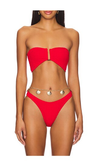 Lumiere Shell Chain in Gold | Revolve Clothing (Global)