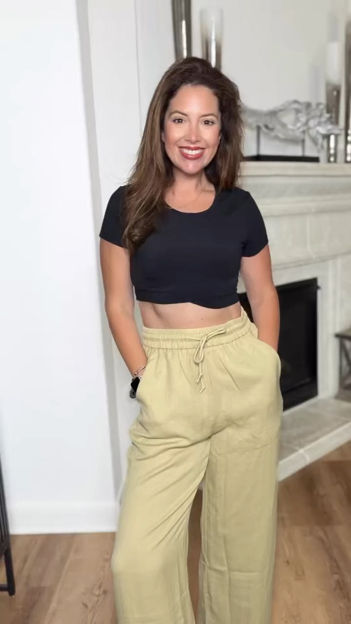 Did you know that @halara_official had linen pants? Not only are these so cute but so comfortable! They are so easy to dress up or down and perfect for that summer vacation you’ll be heading on soon!
These the Halara high waisted drawstring linen pants in color golden mist!!!
JF15 saves 15% off on full price items
JF2026 Spend $120 - 10% off, Spend $150 - 12% off (only valid before 3.31)

Shop here!! https://halara.link/s/141F1DfpRw
#halarapartner #linen #pants #halara #ootd

#LTKmomlife #LTKWorkwear #LTKootd