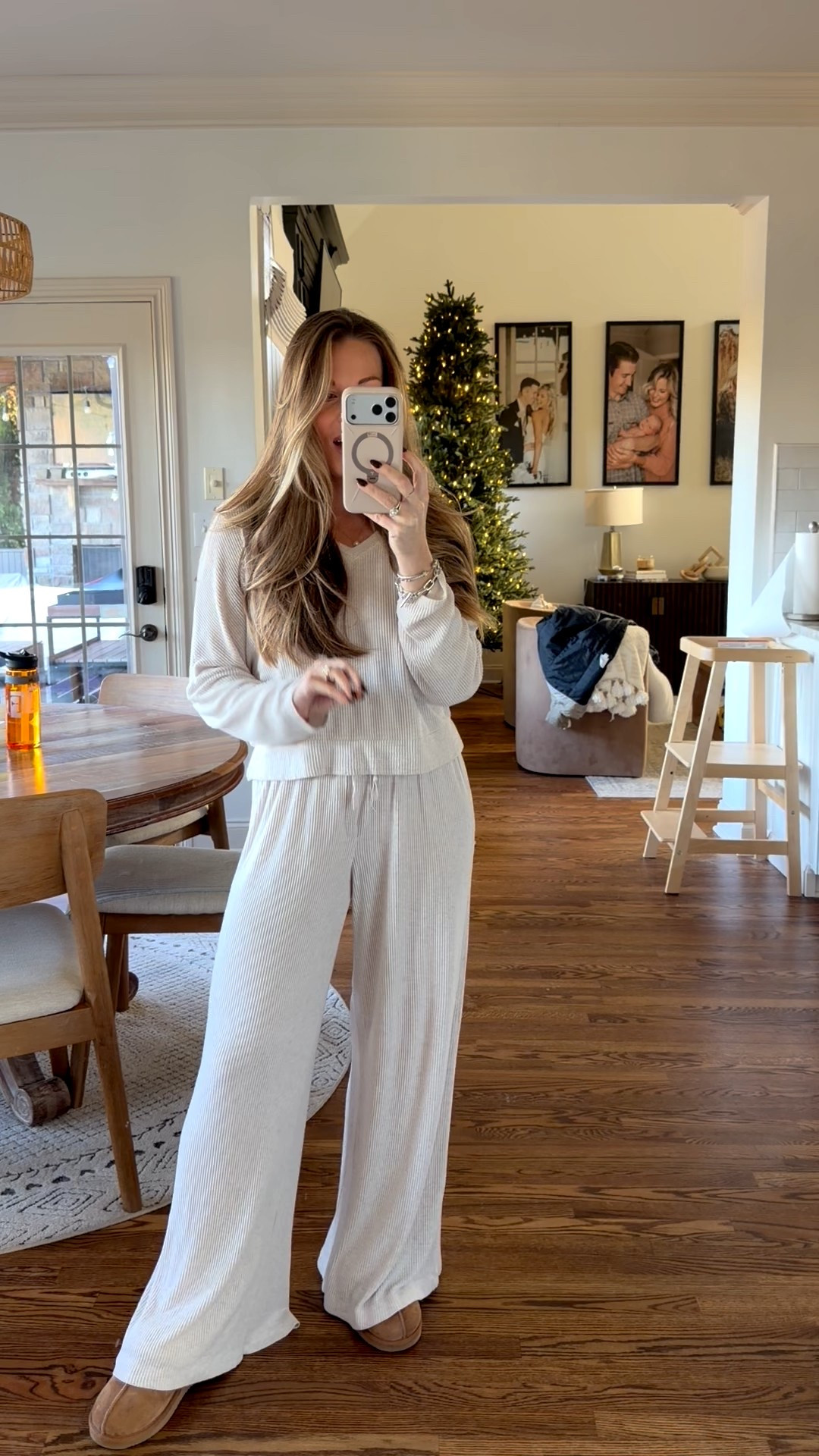 my lounge set 😍 I’m in size small in the pants & medium in the top! 