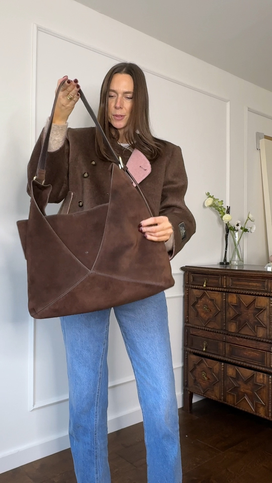 I can confirm the bag just gets better with use! So gorgeous and slouchy and looks even better now it’s been dragged around behind me for a couple of days 😅

#DuneLondon #StartWithTheShoes

Brown suede boots, low heeled boots, autumn outfit, espresso brown

#LTKStyleTip #LTKItBag #LTKShoeCrush