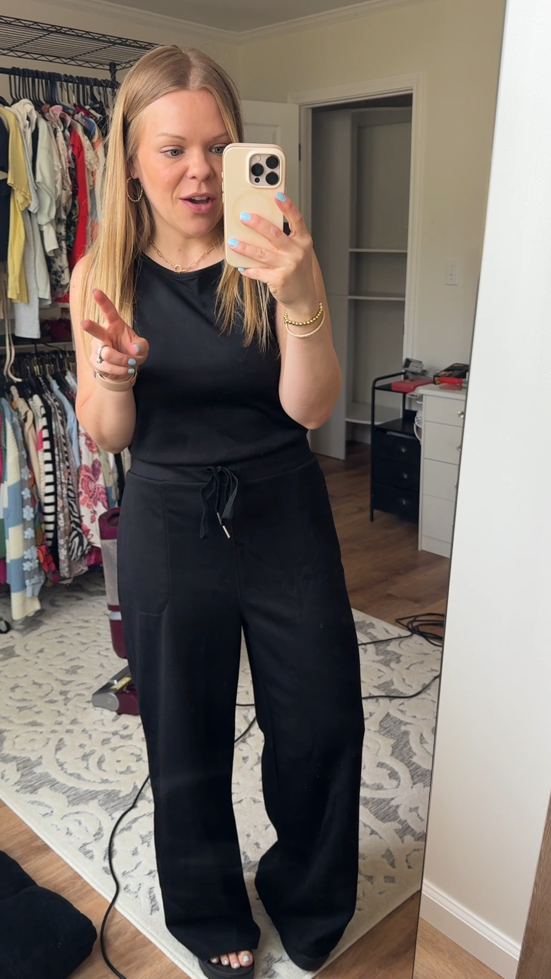 Jumpsuit for travel #Jumpsuit #TravelOutfit #VacationOutfit #BusinessCasual ##Travel # #Vacation