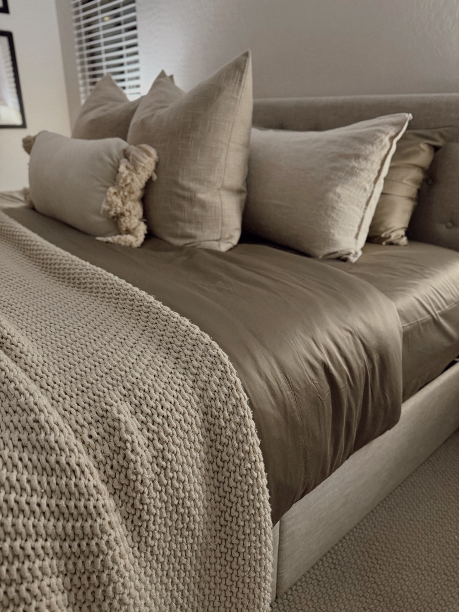 Bedding inspo, cozy sheets, linen duvet set, knitted throw 

#LTKSaleAlert #LTKHome #LTKCyberWeek