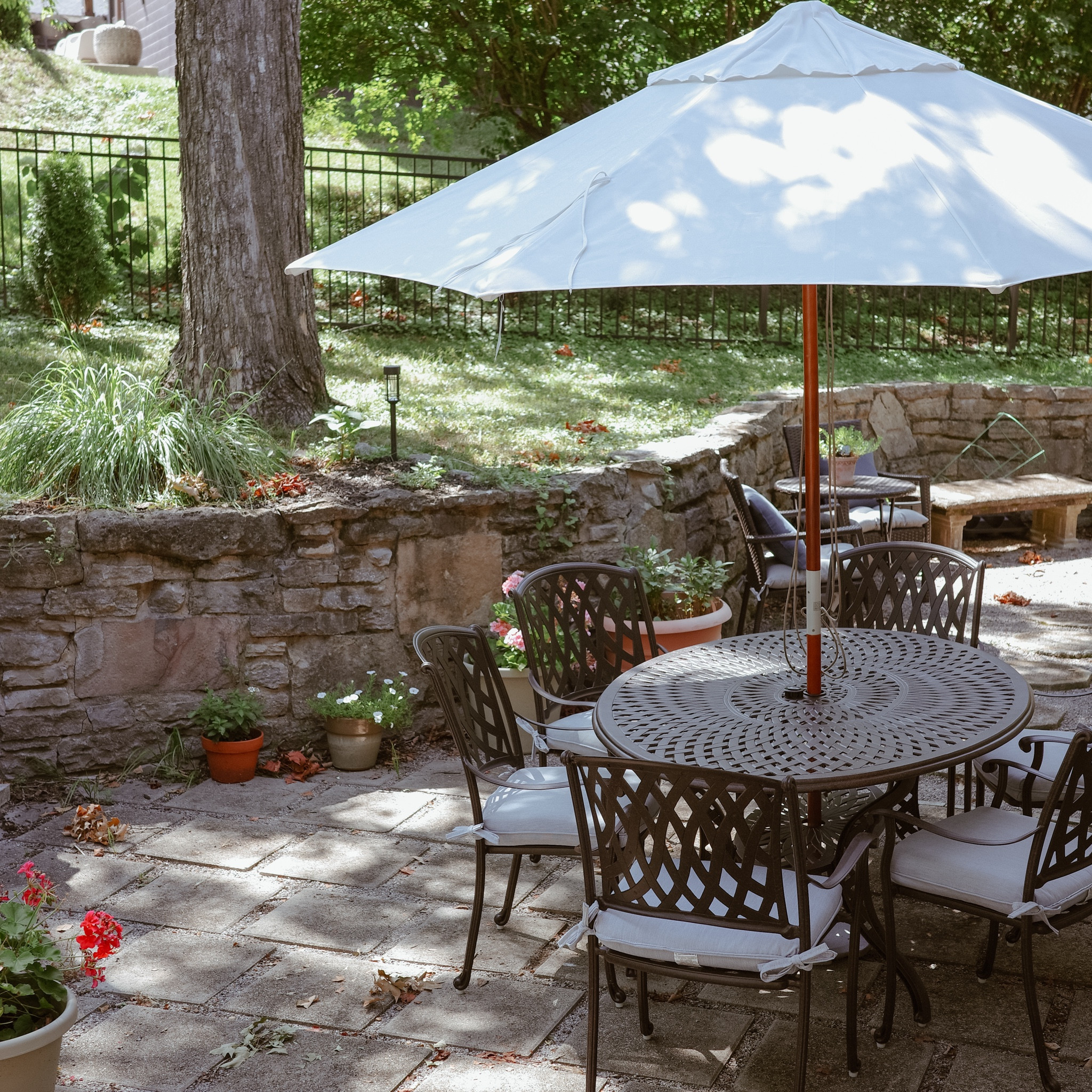 loving our new patio set! linking the umbrella here 🤍

#LTKSeasonal #LTKHome