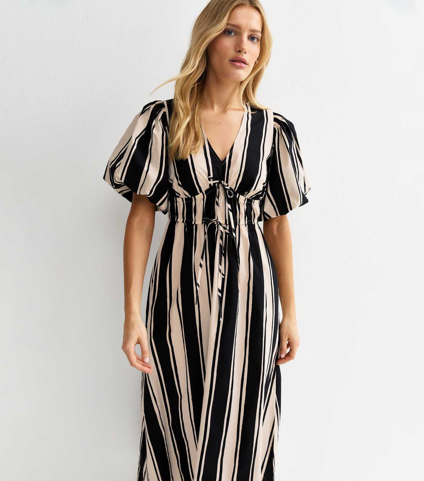 Black Striped Puff Sleeve Midi Dress | New Look | New Look (UK)