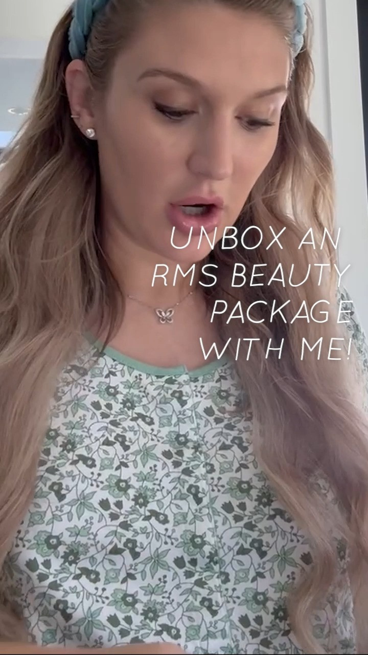 Open and RMS package with me! 

 #LTKGiftGuide #LTKHoliday #LTKmomlife