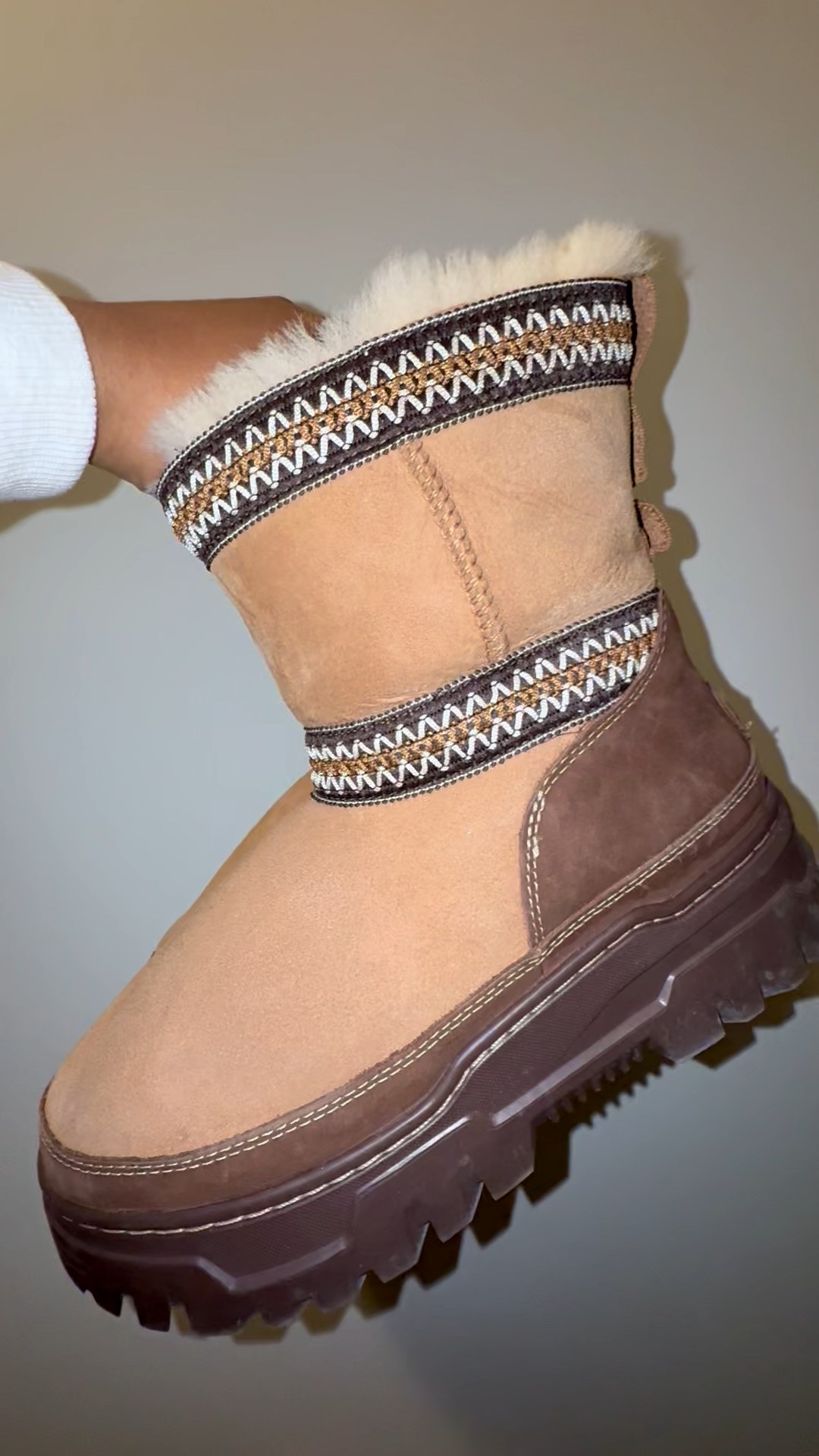 The perfect winter boot #ugg