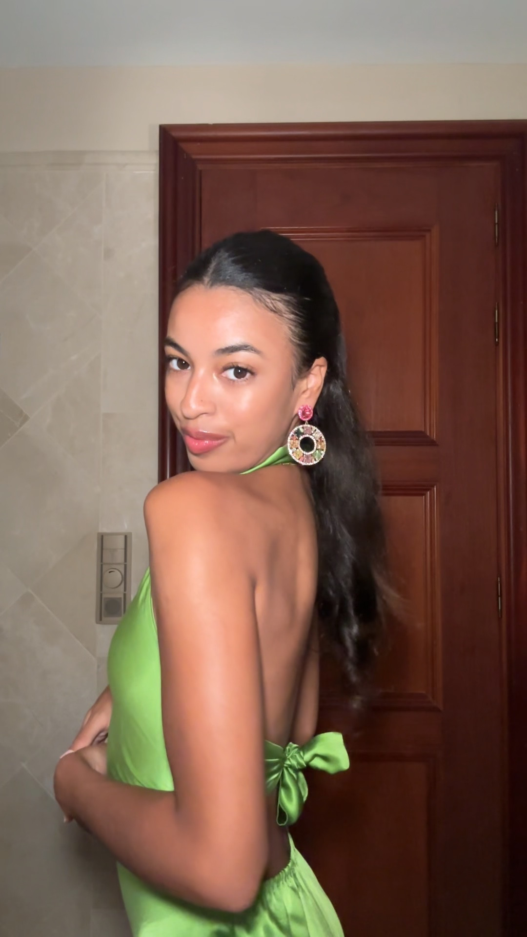 Wedding guest dress, wedding guest makeup look, wedding guest, wedding guest look, wedding guest makeup, get ready with me, grwm, video, grwm video, get ready with me video, Amanda uprichard, Amanda uprichard dress, makeup look, fall wedding

#LTKWedding #LTKBeauty #LTKVideo