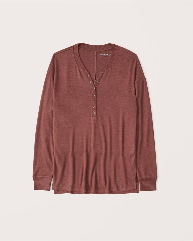 Cozy Oversized Boyfriend Henley | Abercrombie & Fitch (US)