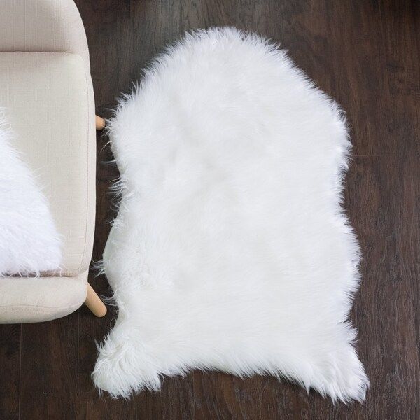 Sweet Home Collection Faux Fur Rug (3'x2') White - 3'x2' | Bed Bath & Beyond