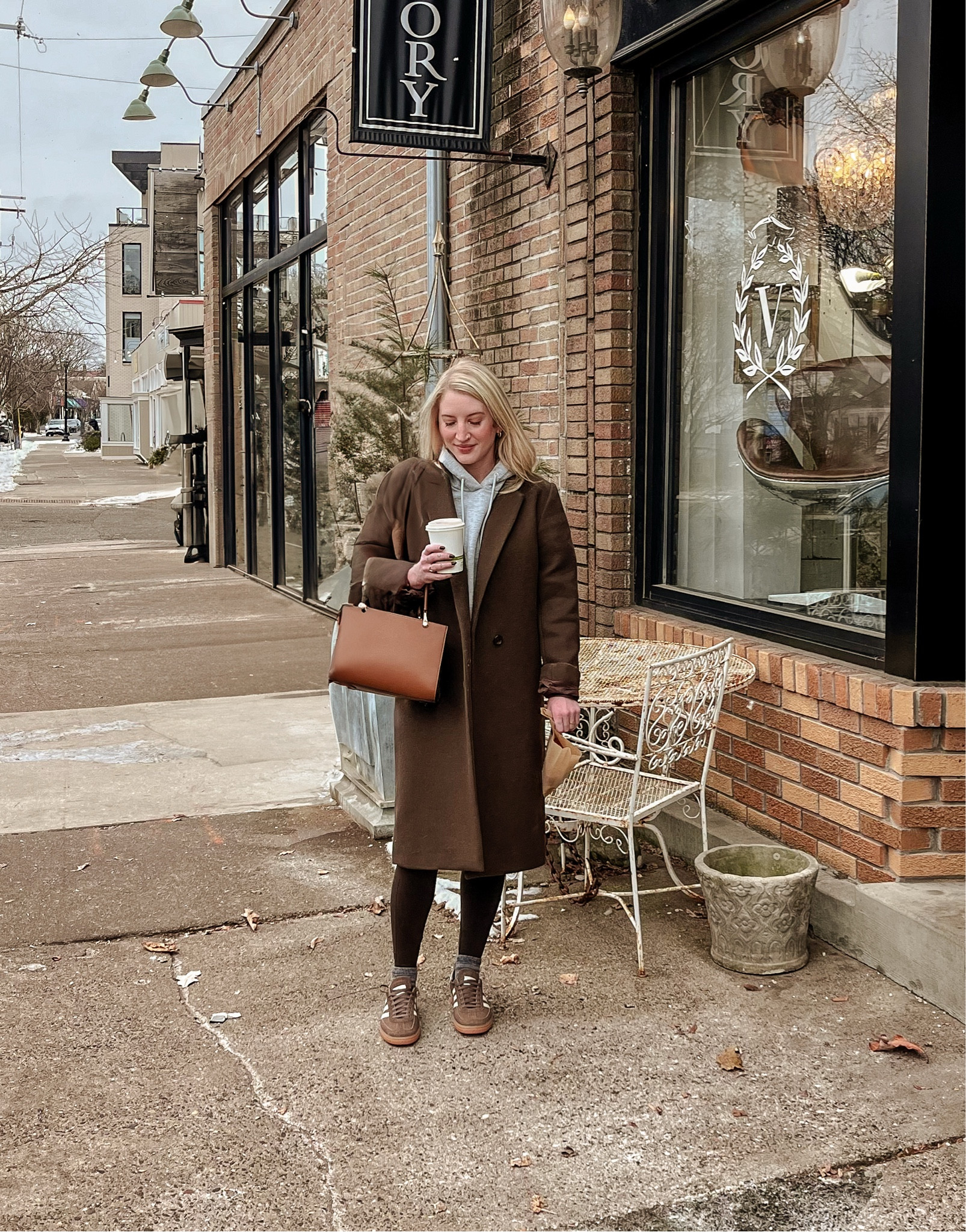 Getting coffee in an espresso outfit 🤎

#LTKStyleTip #LTKFindsUnder100 #LTKSeasonal
