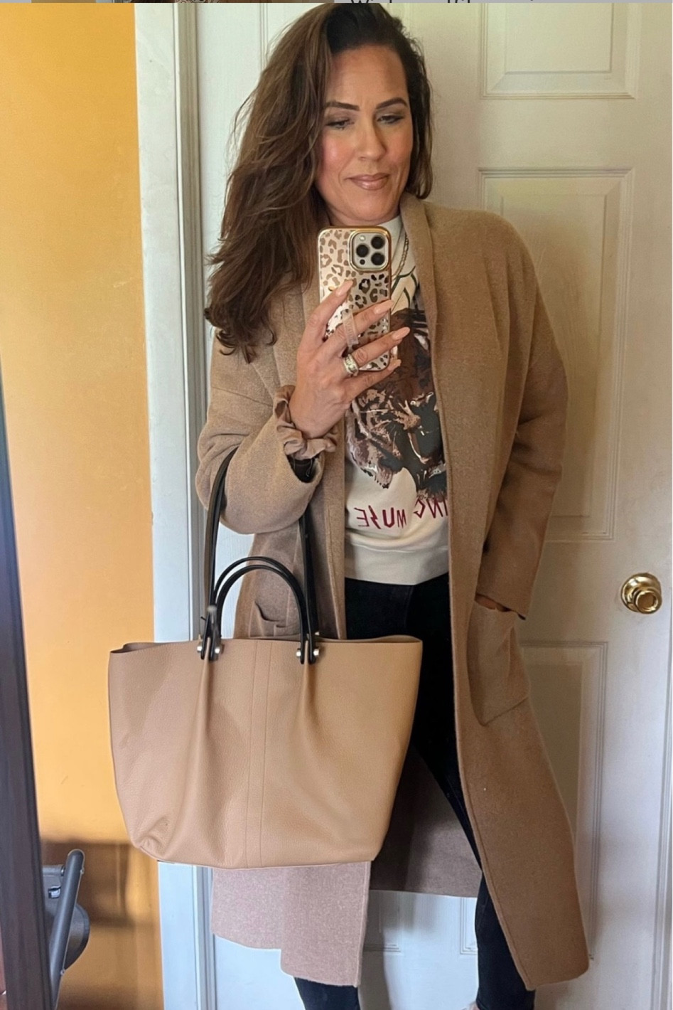 Fall outfit, running errands outfit, school drop off outfit, casual Friday work wear, mom style, coat, tote bag, graphic sweatshirt, skinny jeans, neutral sneakers, Fall fashion, I love my coat which now comes in an olive green #LaidbackLuxeLife

Coat: S
Sweatshirt: S
Jeans: 8
Sneakers: Run TTS

Follow me for more fashion finds, beauty faves, and lifestyle, home decor, sales and more! So glad you’re here!! XO, Karma

#LTKStyleTip #LTKSaleAlert #LTKxNSale