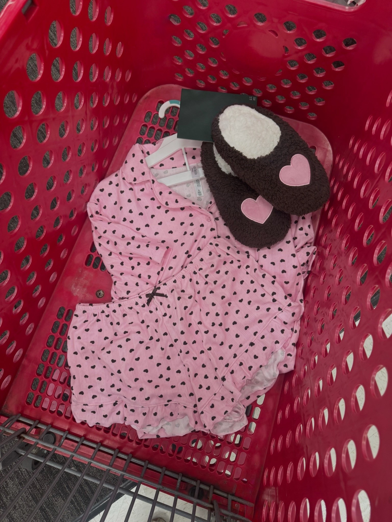 Valentine’s day pink heart pajamas and brown heart slippers from Target

#LTKSaleAlert #LTKFindsUnder50 #LTKootd