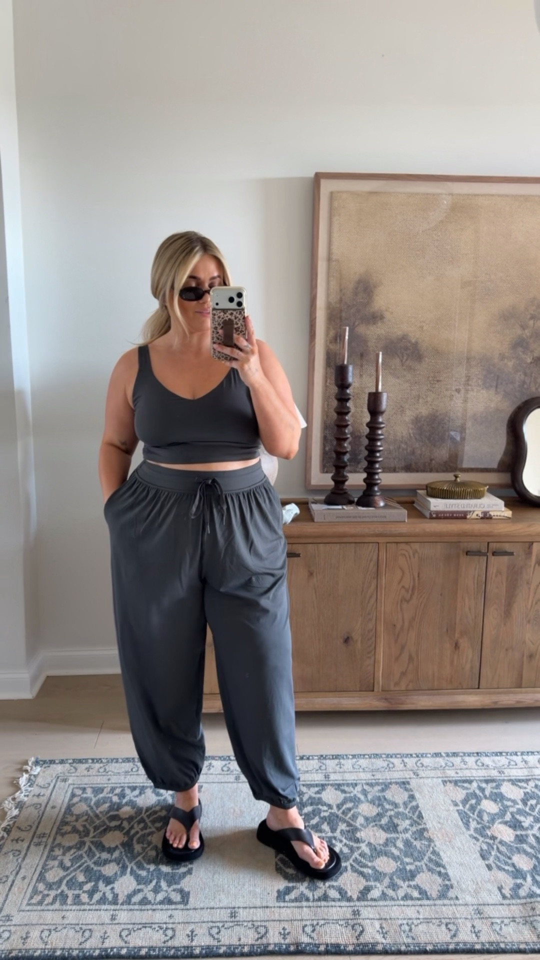 Workout fit 🤍 wearing a size XL in both