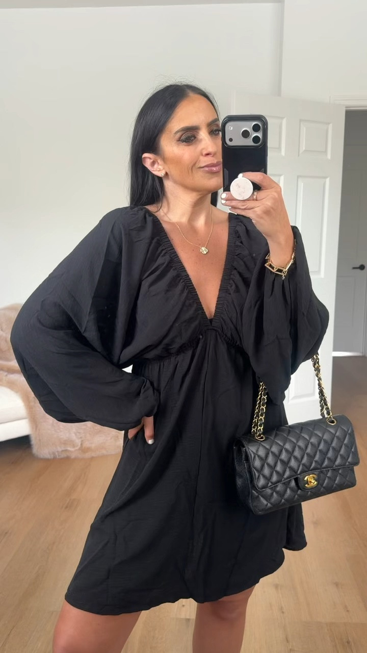 V Neck Puffy Sleeve Mini Dress
Any size, multiple colors 