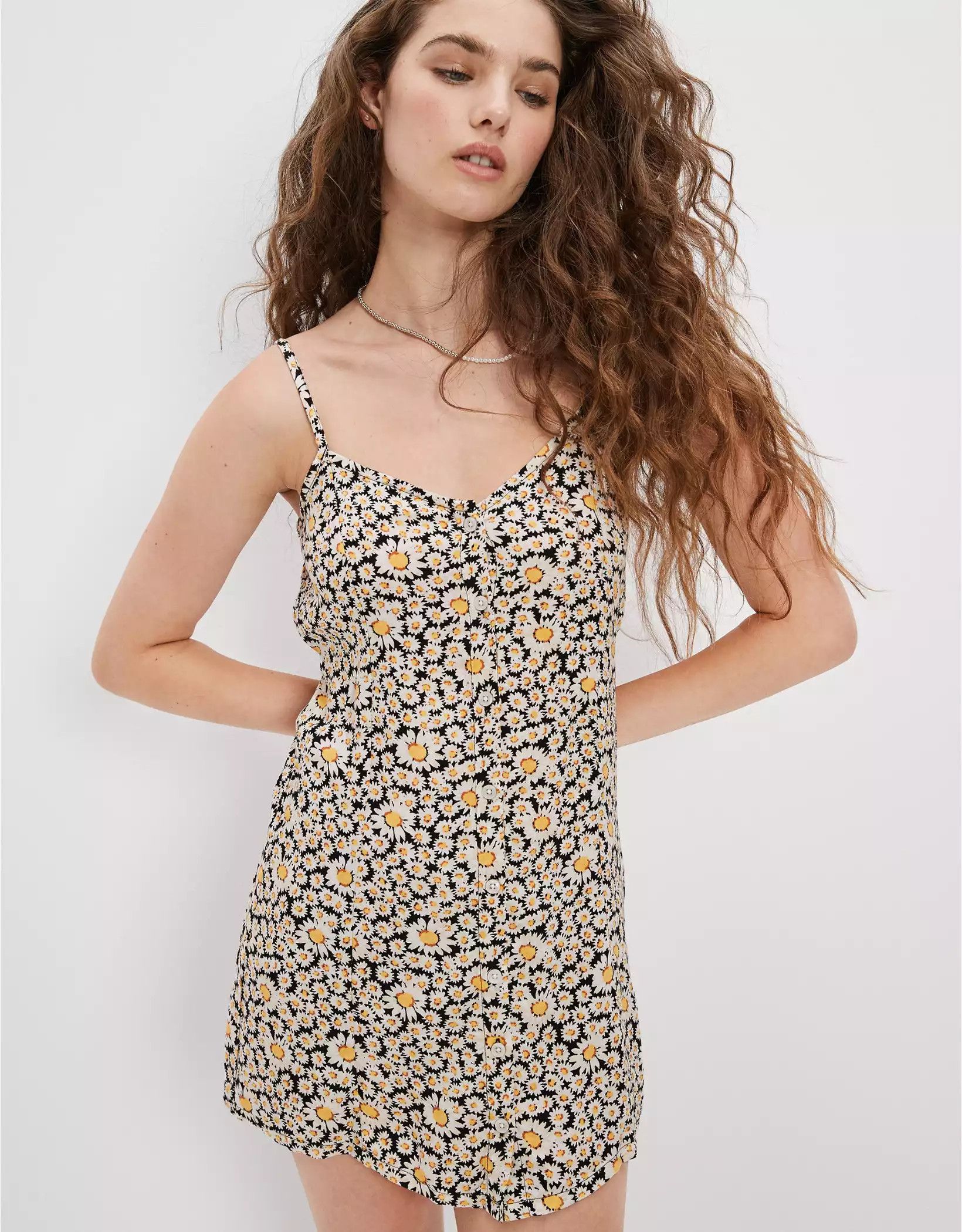 AE Floral Button-Front V-Neck Mini Dress / Spring Outfits / Spring Outfit | American Eagle Outfitters (US & CA)