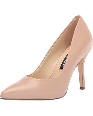 Nine West Womens Flax Pointed Toe Pump | Amazon (US)