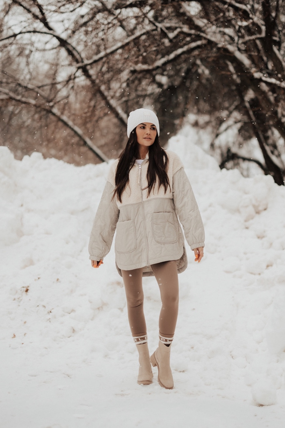 Varley Winter 
Dolce Vita Mosimo Boots 



#LTKshoecrush #LTKSeasonal #LTKstyletip