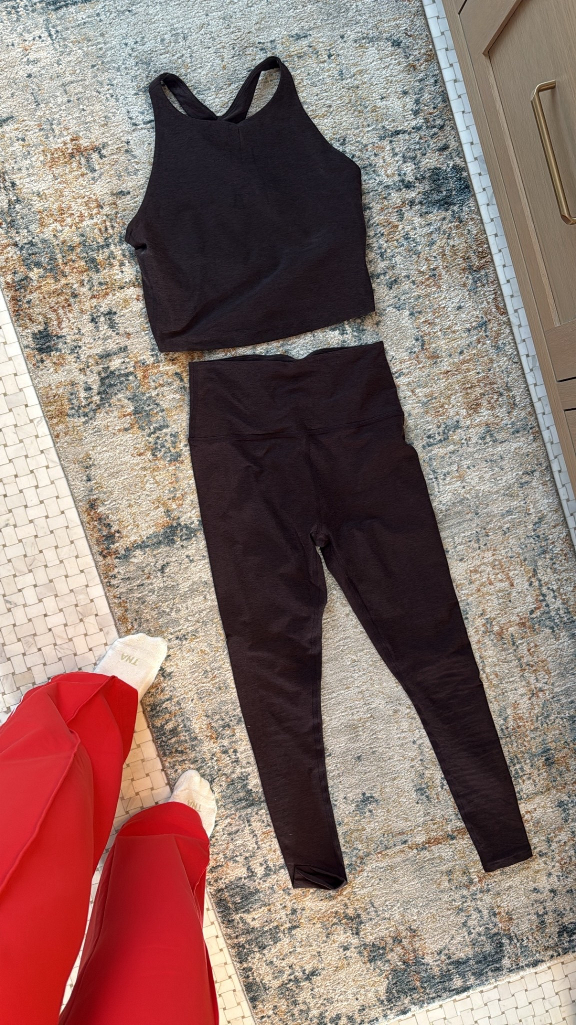 Dark brown perfection
Large in both