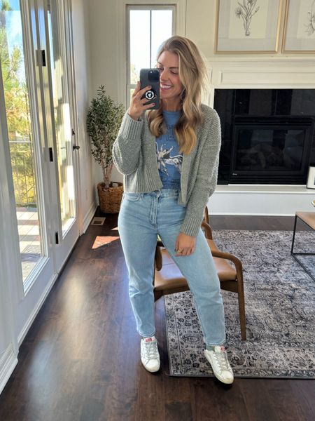Causal mom fit for a cooler morning and hot afternoon. Jeans and graphic tee, sneakers and mom jeans are my love language!  
M in top 
28 jeans 
M sweatshirt 

#LTKfindsunder50 #LTKstyletip #LTKfindsunder100