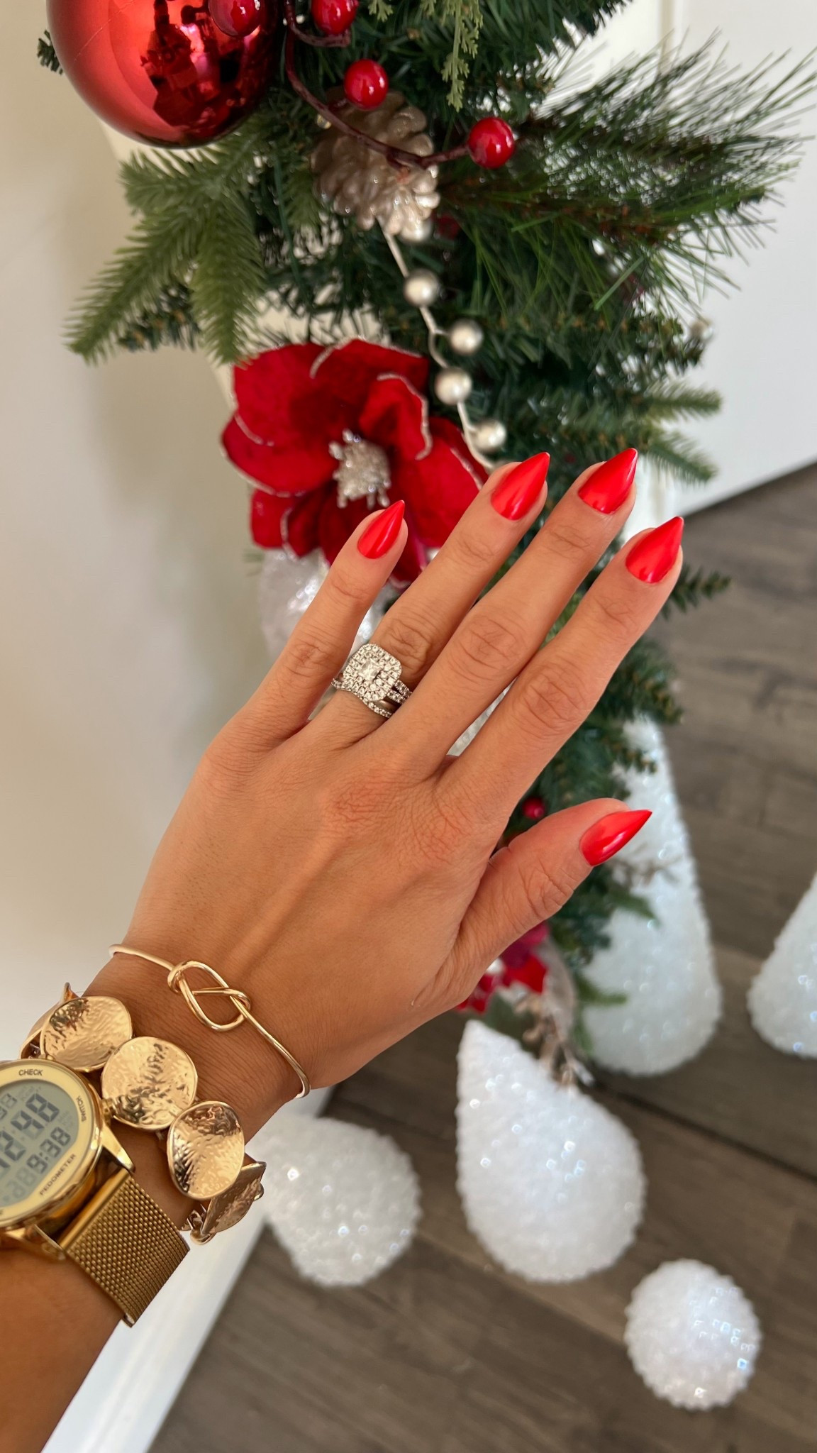 New press on set 

#LTKCyberWeek #LTKHoliday #LTKselfcare