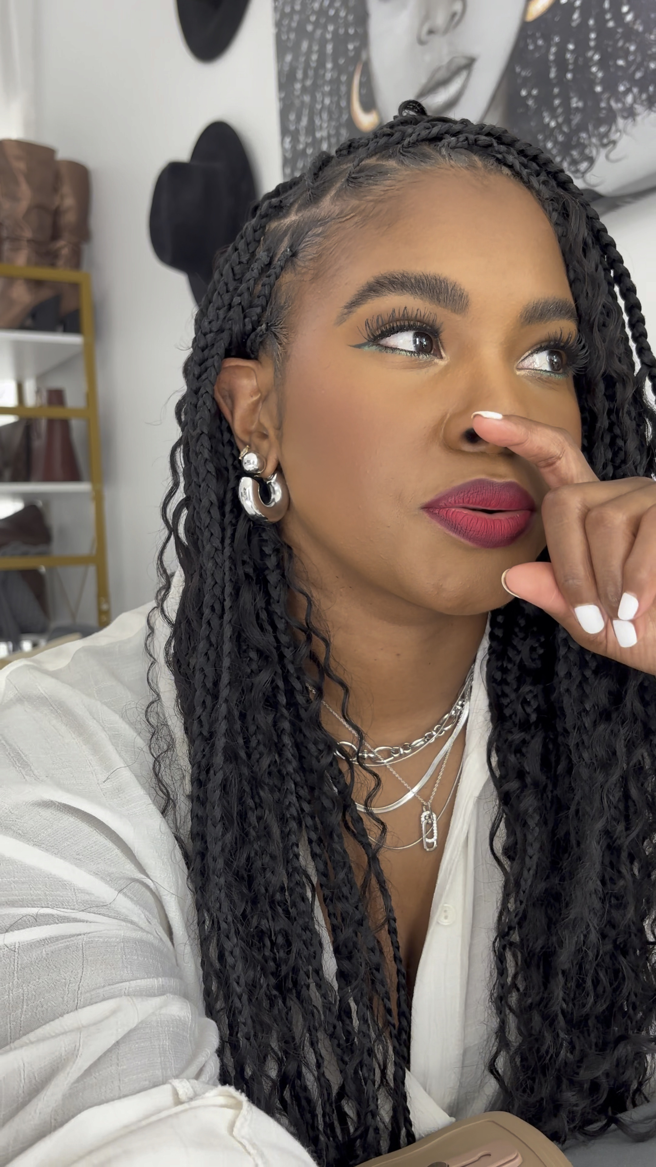 The lip combination 🤯🤯
Rare beauty liner in Strength 
Lipstick in ‘Rich Auntie’
Also linking my lashes because they’re my fave right now 


#LTKfindsunder50 #LTKbeauty