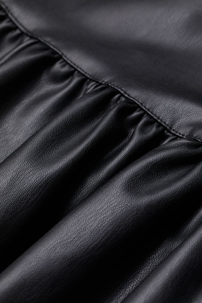 Black | H&M (US + CA)