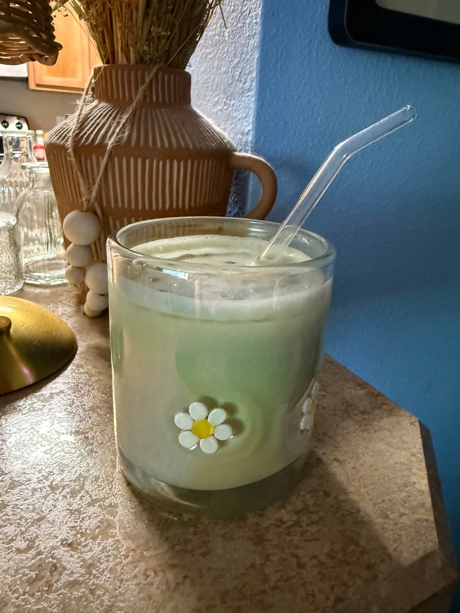 Afternoon matchas in a cutie cup just hit different🍵🌼

#LTKHome #LTKSpringSale #LTKfoodie