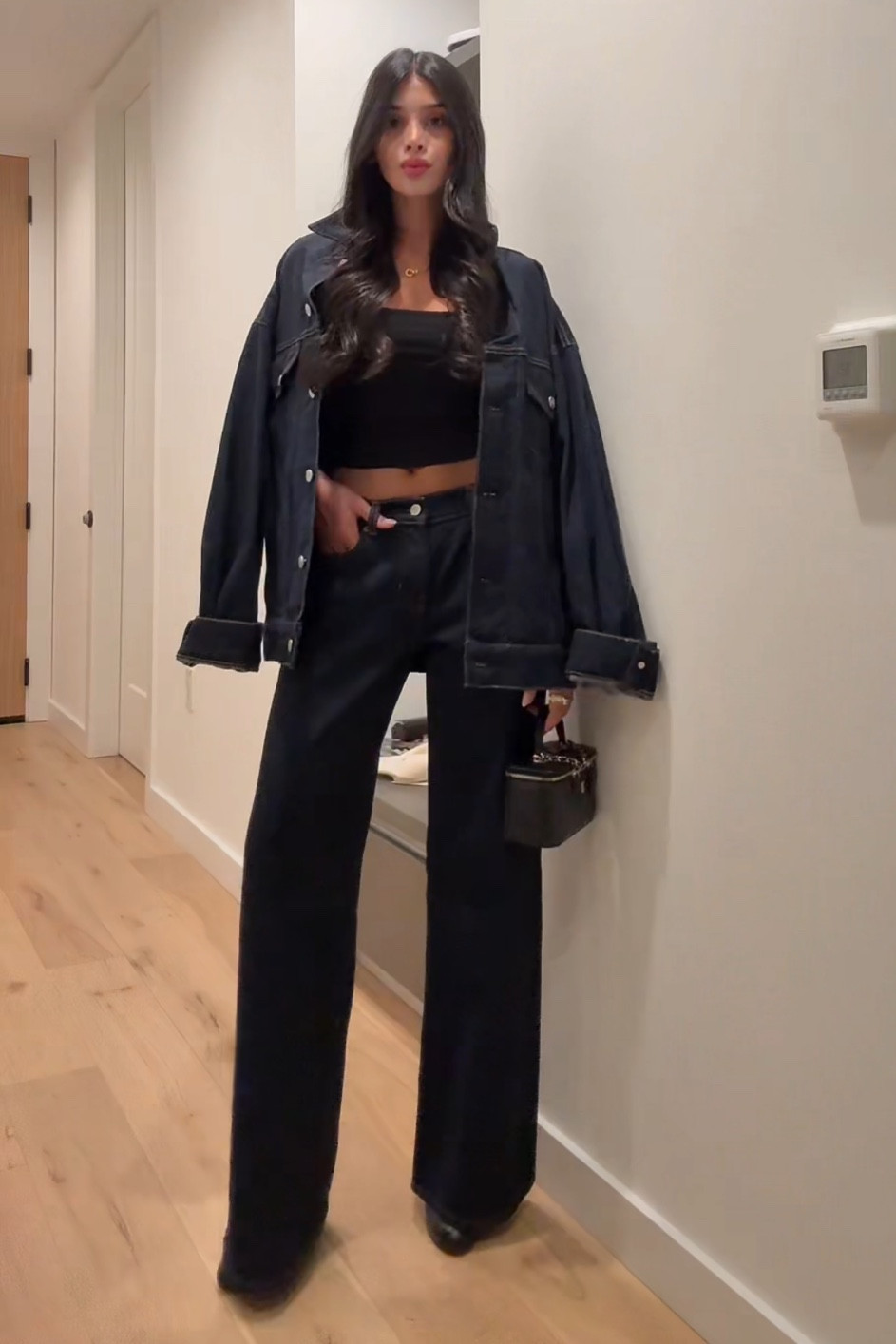 OOTN Dallas Mavericks game 🏀💙

#LTKbeauty #LTKstyletip #LTKSeasonal