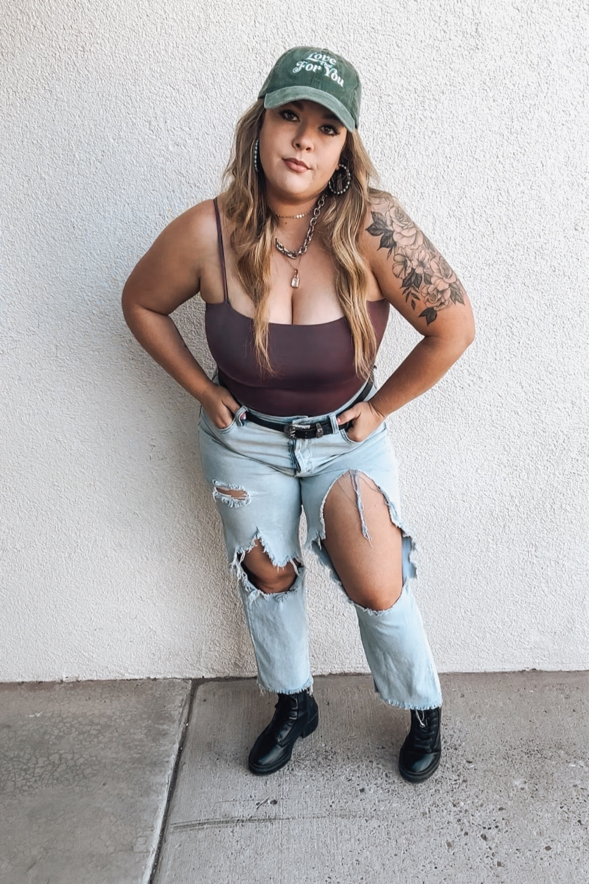 Holy hole-y pants Batman

#LTKcurves