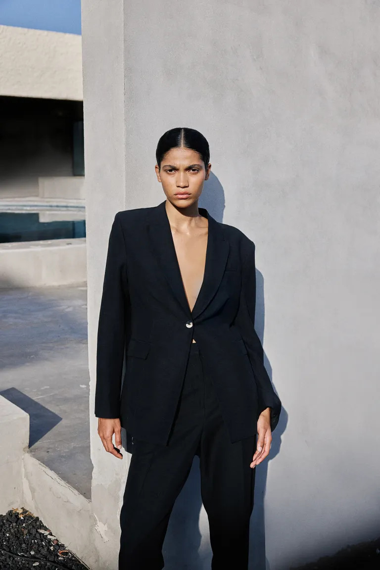 Waisted blazer | H&M (UK, MY, IN, SG, PH, TW, HK)