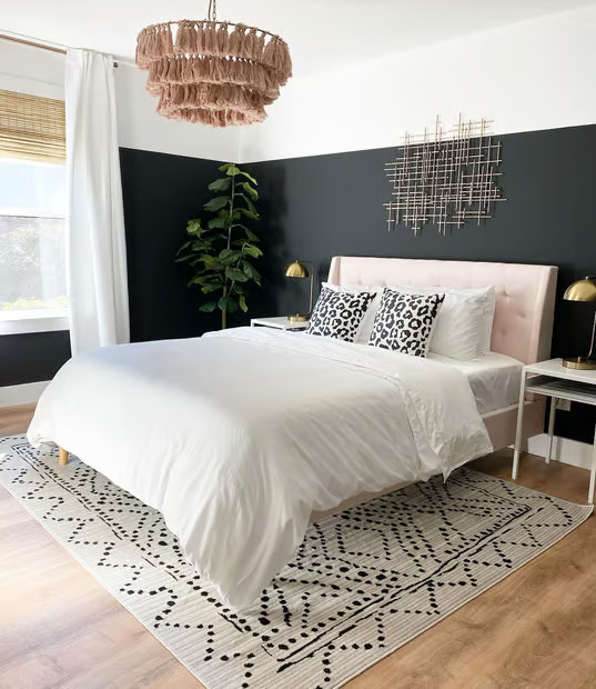 Gray Dotted Diamond Trellis 6' 7" x 9' Area Rug | Rugs USA