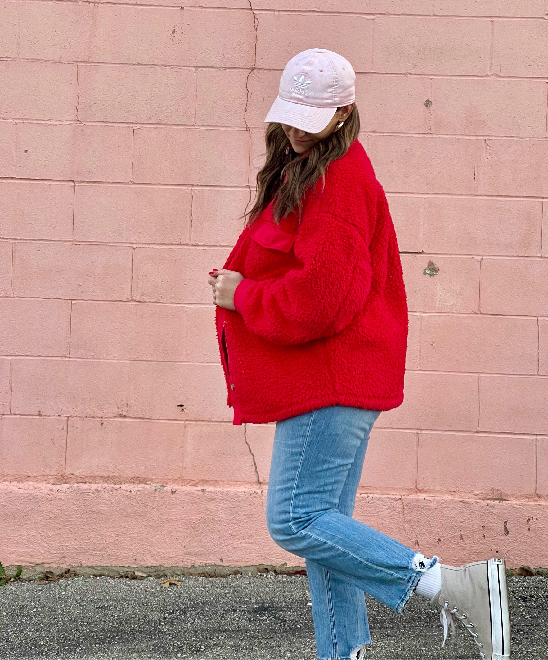Hannie Claus 🎅🏼
I’m 5’6”
155lbs
Jacket - M (They don’t sell this exact one anymore but Target has the greatest dupe)
Jeans - 29
Shoes - 9
